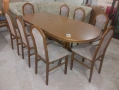 Комплект масивна разтегателна маса с 6 стола, снимка 1