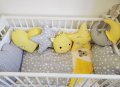 Спален комплект в сиво и жълто за бебе, снимка 1 - Спално бельо и завивки - 30569447