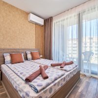 Marina Beach Azur- 100m from the BEACH! LUXURY APARTMENT!, снимка 15 - Почивки на море - 38157542