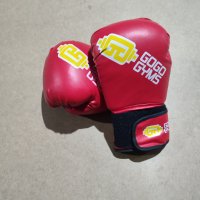 Чисто нови Боксови ръкавици 10 Oz - Boxing gloves черни и червени, снимка 4 - Бокс - 42824612