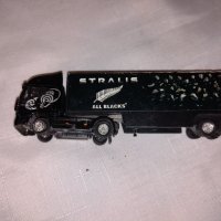 Камион - FIAT IVECO STRALIS "All Blacks" - 1/43 Eligor -- 1992 г, снимка 3 - Колекции - 37880876