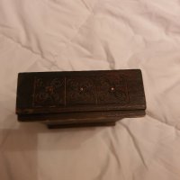 стара дървена кутия с дърворезба , снимка 4 - Антикварни и старинни предмети - 29981803