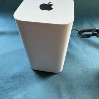 Рутер Apple AirPort Extreme A1521 EMC 2703 (6th Gen) Wireless Router , снимка 11 - Рутери - 44710218