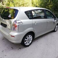 Тойота Корола Версо / Toyota Corola Verso - на, снимка 5 - Автомобили и джипове - 35264512