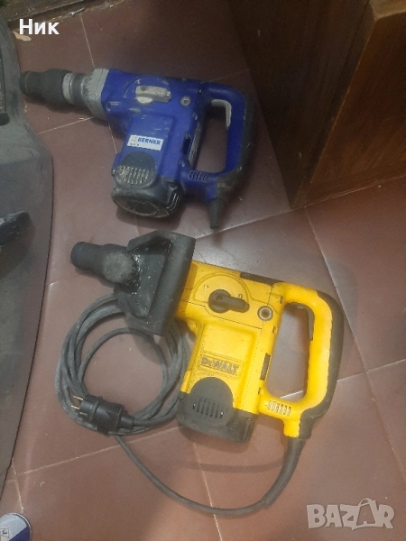 Големи перфоратори Девалт, снимка 1