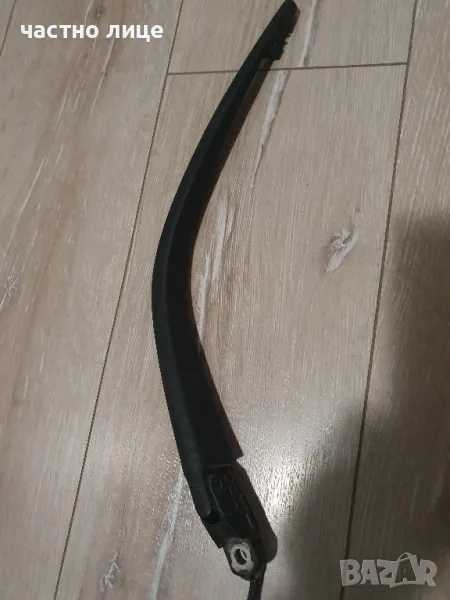 Рамо за задна чистачка на Reno Туинго , снимка 1