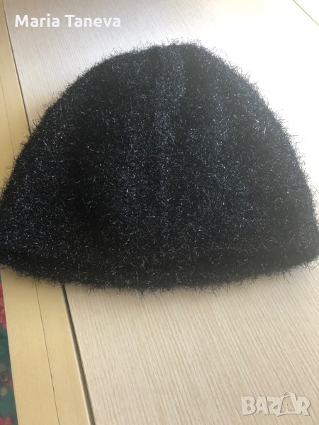 Дамска шапка, снимка 1