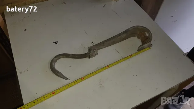 Кука за окачване на месо