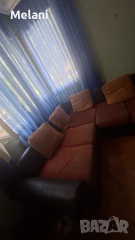Продавам кожен ъглов диван , снимка 2 - Дивани и мека мебел - 56015646