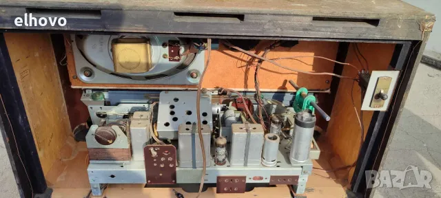 Старо лампово радио Graetz Melodia 4R/218, снимка 9 - Антикварни и старинни предмети - 48779943