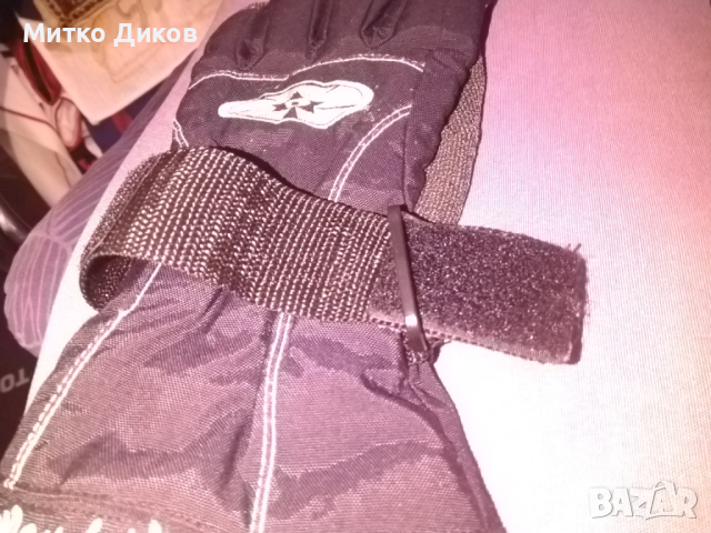 Скиорски  Maui Wowie маркови непромокаеми отлични ръкавици 30х14см размер М, снимка 5 - Зимни спортове - 44928758