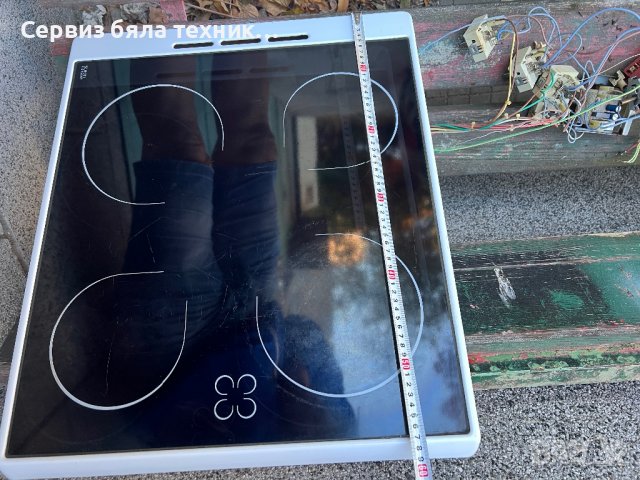 Продавам перфектен керамичен плот с 4 котлона + 4бр. ключове за готварска печка Ariston (Аристон), снимка 4 - Печки, фурни - 38497534