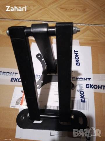 Стойка за телевизор за монтаж на стена 