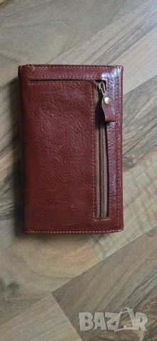 Дамски портфейл , снимка 2 - Портфейли, портмонета - 54280592