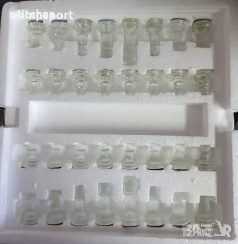 Шах със стъклени фигури - мат и гланц. , снимка 3 - Шах и табла - 47539404