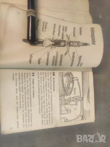 Продавам книга "Betriebsanleitung Kraftrad Typ RT ES 125/2 " MZ RT 125/2, снимка 4 - Специализирана литература - 48955793