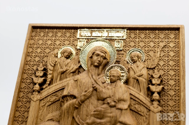 Позлатена релефна икона Св. Богородица Всецарица от дъб, снимка 7 - Икони - 53223659
