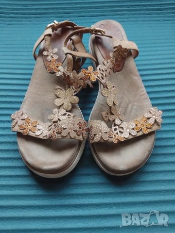 Tamaris 100% оригинални дамски сандали, снимка 2 - Сандали - 53940209