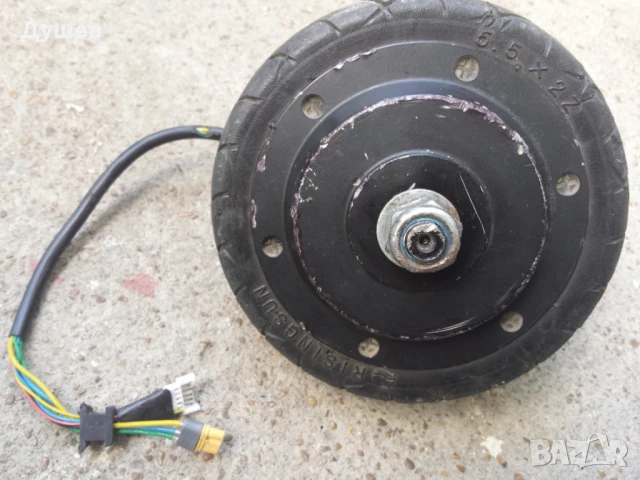 5,5" двигател с гума, 24V / 250W от детска тротинетка, снимка 3 - Скейтборд, ховърборд, уейвборд - 50990800