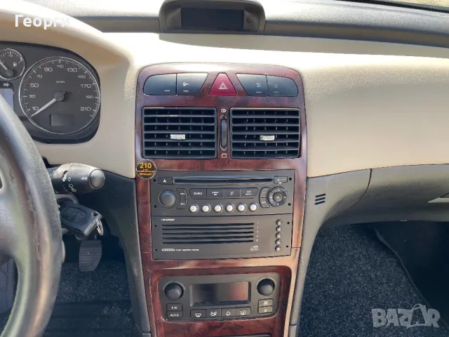 Peugeot 307 2.0 Бензин , снимка 8 - Автомобили и джипове - 50050745