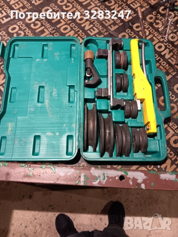 Инструмент за огъване на тръби под наем