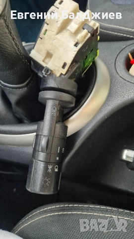 лост за светлини и мигачи Nissan Qashqai , снимка 4 - Части - 52621232