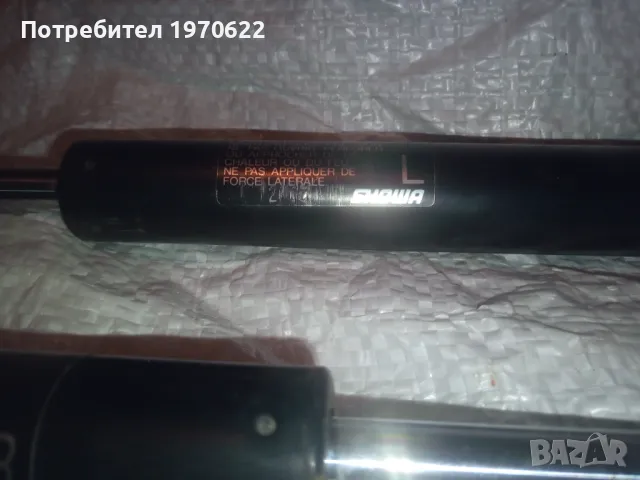 Амортисьори заден капак Honda Jazz 2002, снимка 3 - Части - 47485063