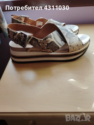 Дамски сандали змийски принт естествена кожа 41 номер