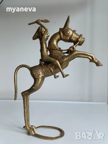 Африканска, бронзова скулптура с ловна сцена. , снимка 3 - Статуетки - 49119036