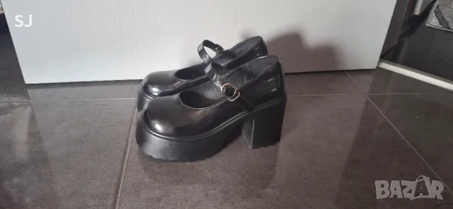 Дамски черни обувки с дебел ток и платформа., снимка 6 - Дамски обувки на ток - 47471500