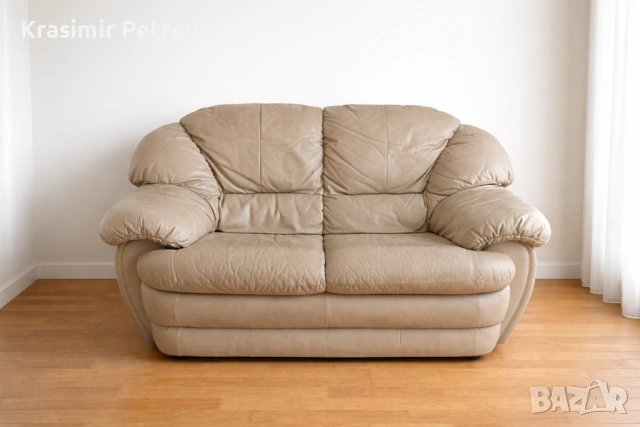 Двуместен кожен диван – бежов