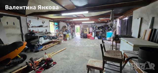Двуетажна къща в с. Клокотница, снимка 18 - Къщи - 56496197