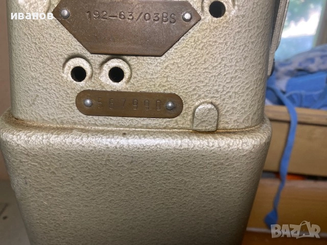 Продавам двуиглова шевна машина ПФАФ на 6 мм, снимка 3 - Други машини и части - 51612579