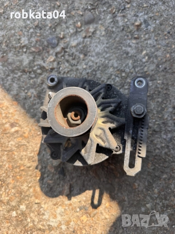 Алтернатор Bosch 0 120 469 011 / 14V 90A – Audi / VAG