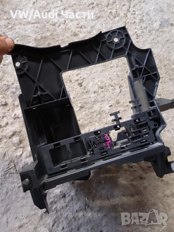 Бушониера бушонно табло за Голф 5 Ауди А3 Пасат Туран VW Golf 5 Audi A3 8P Passat Touran 1K1941397A