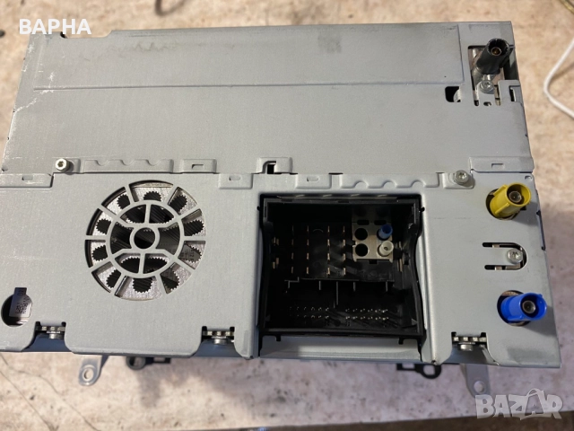 Оригинална мултимедия за Mercedes B класа, снимка 2 - Аксесоари и консумативи - 52399187