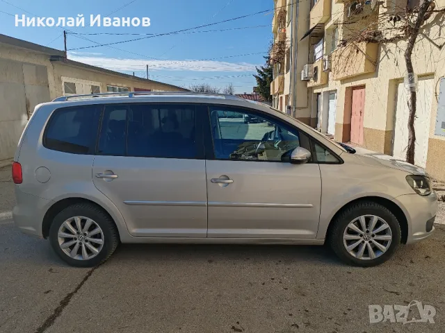 vw touran фабричен метан, снимка 7 - Автомобили и джипове - 48738446