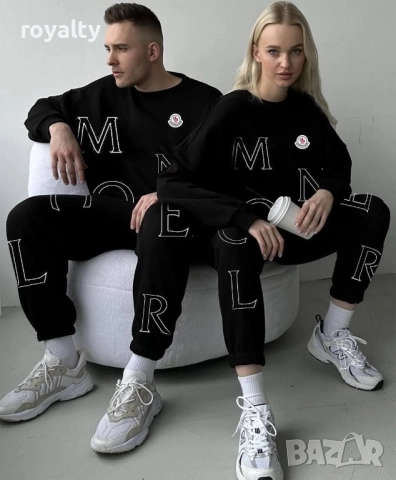 Moncler Комплект за Него и Нея Различни Цветове, снимка 2 - Спортни екипи - 52076578