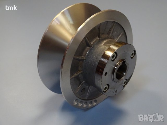 Вариаторна шайба Lenze 11-213.13-910 variable speed pulley 20H7 Ф130/Ф20, снимка 4 - Резервни части за машини - 42364406