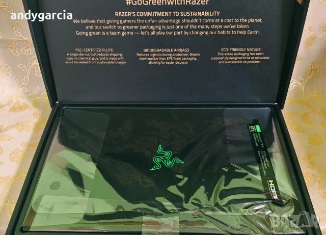 Razer Blade 15/Intel Core i7-11800H/NVidia RTX 3070 8GB/16GB RAM/512GB SSD/15.6 2560x1440 (Quad HD), снимка 6 - Лаптопи за игри - 56021031