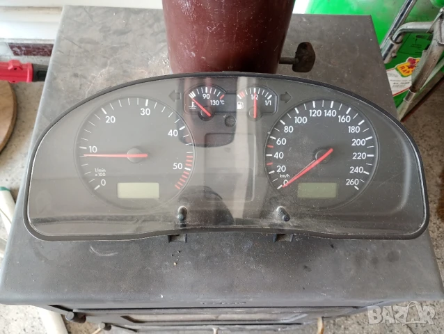 Ауди А4 табло с уреди