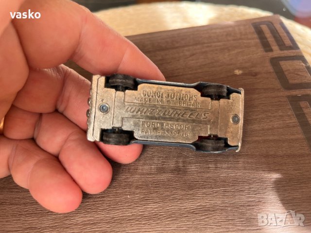 Ескорт-Английско Корги, снимка 7 - Колекции - 42520796