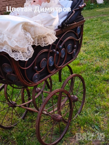 АНТИКВАРА дървена количка комплект с порцеланова кукла , снимка 7 - Антикварни и старинни предмети - 54195587