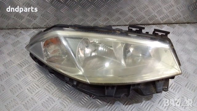 Десен фар Renault Megane 2004г.	