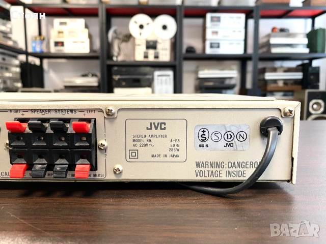 Транзисторен усилвател JVC, снимка 9 - Ресийвъри, усилватели, смесителни пултове - 54055363