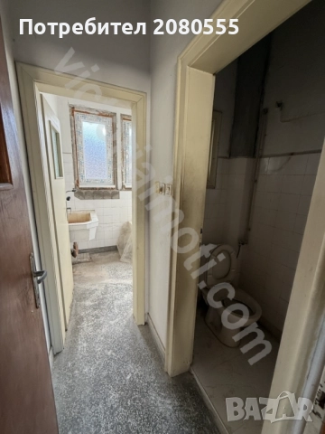 Просторен етаж с гараж, склад, сутерен и таван!, снимка 4 - Етаж от къща - 51962578