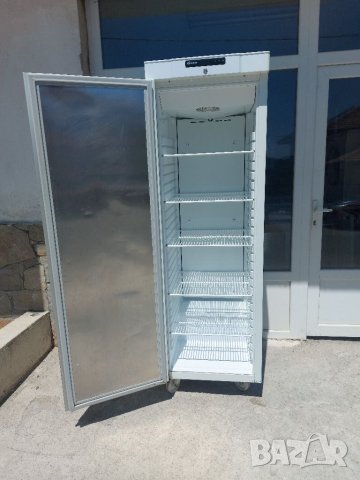 Професионален хладилник Gram, снимка 4 - Хладилни витрини и фризери - 41695000