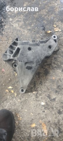 Стойка за двигател за пасат б6 2.0 тди