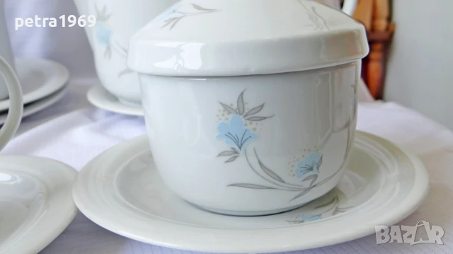 Порцеланов сервиз на KAHLA, снимка 3 - Сервизи - 50627699