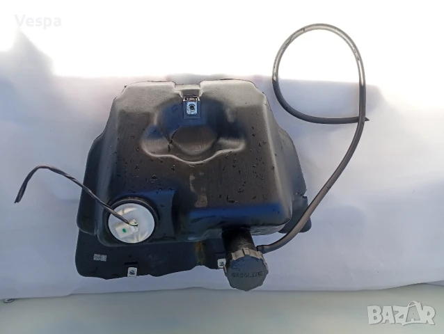 6P6738A Piaggio Vespa LX50 горивен резервоар, снимка 2 - Части - 51318229